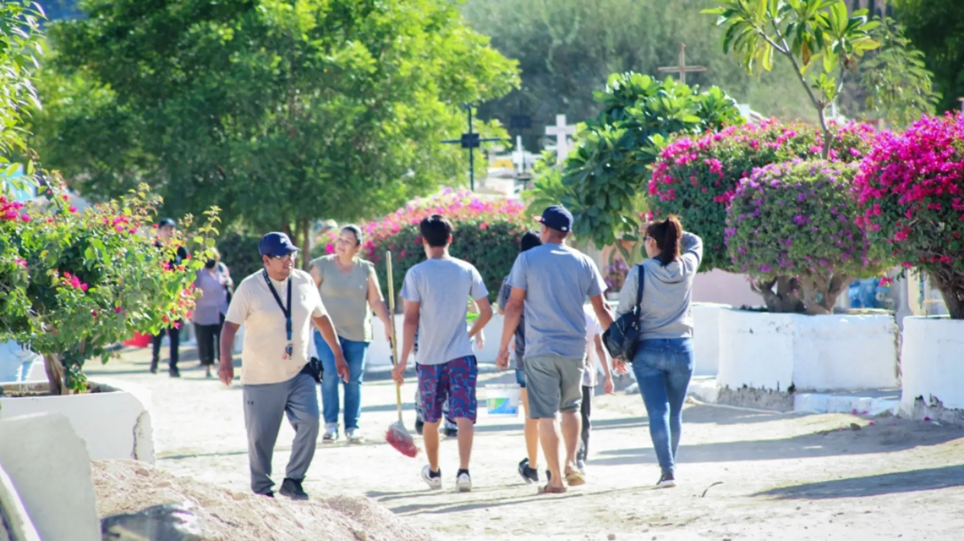 asistencia a panteones la paz